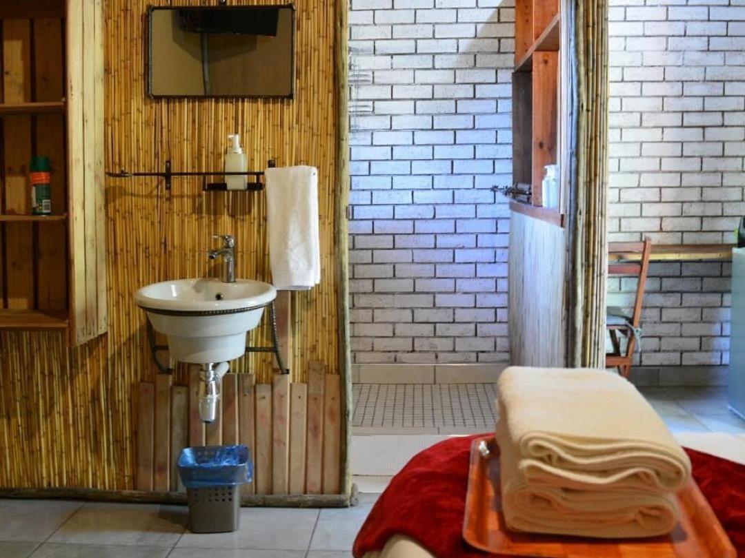 Nxabii Cottages Kasane Habitación foto